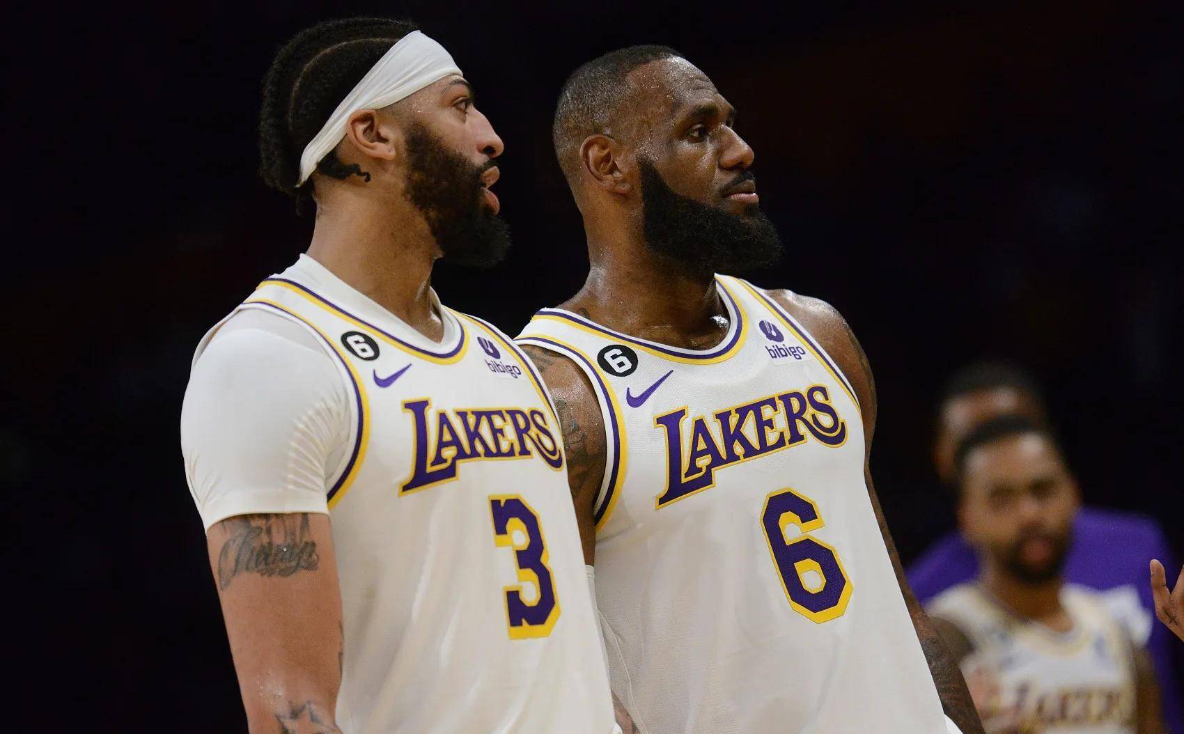 圈外的热议 圈外的热议