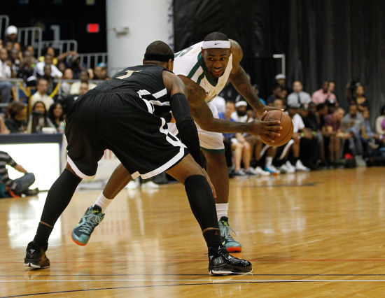 和脚法为队 和脚法为队