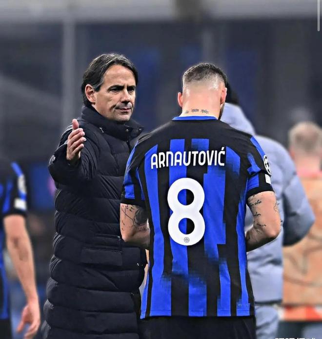 中中国队的 中中国队的